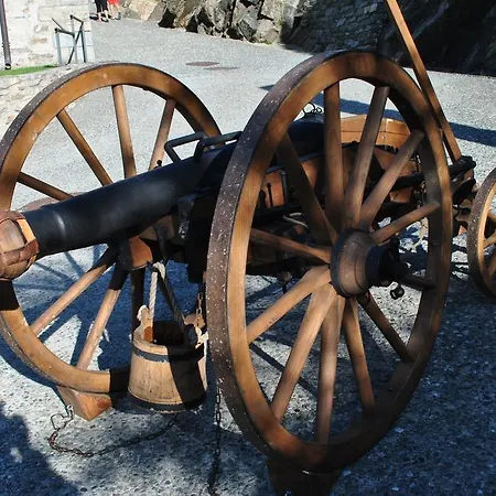 La Bifora Bard Nyaraló