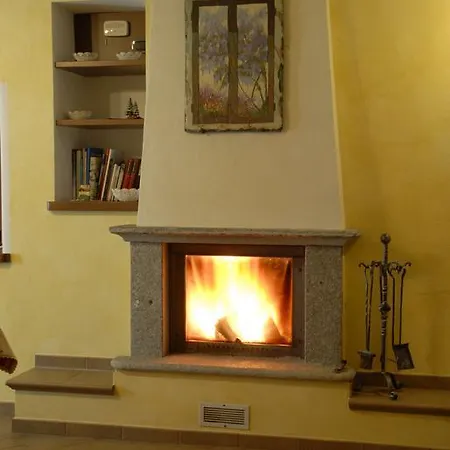 Appartamento La Bifora Bard Holiday home *